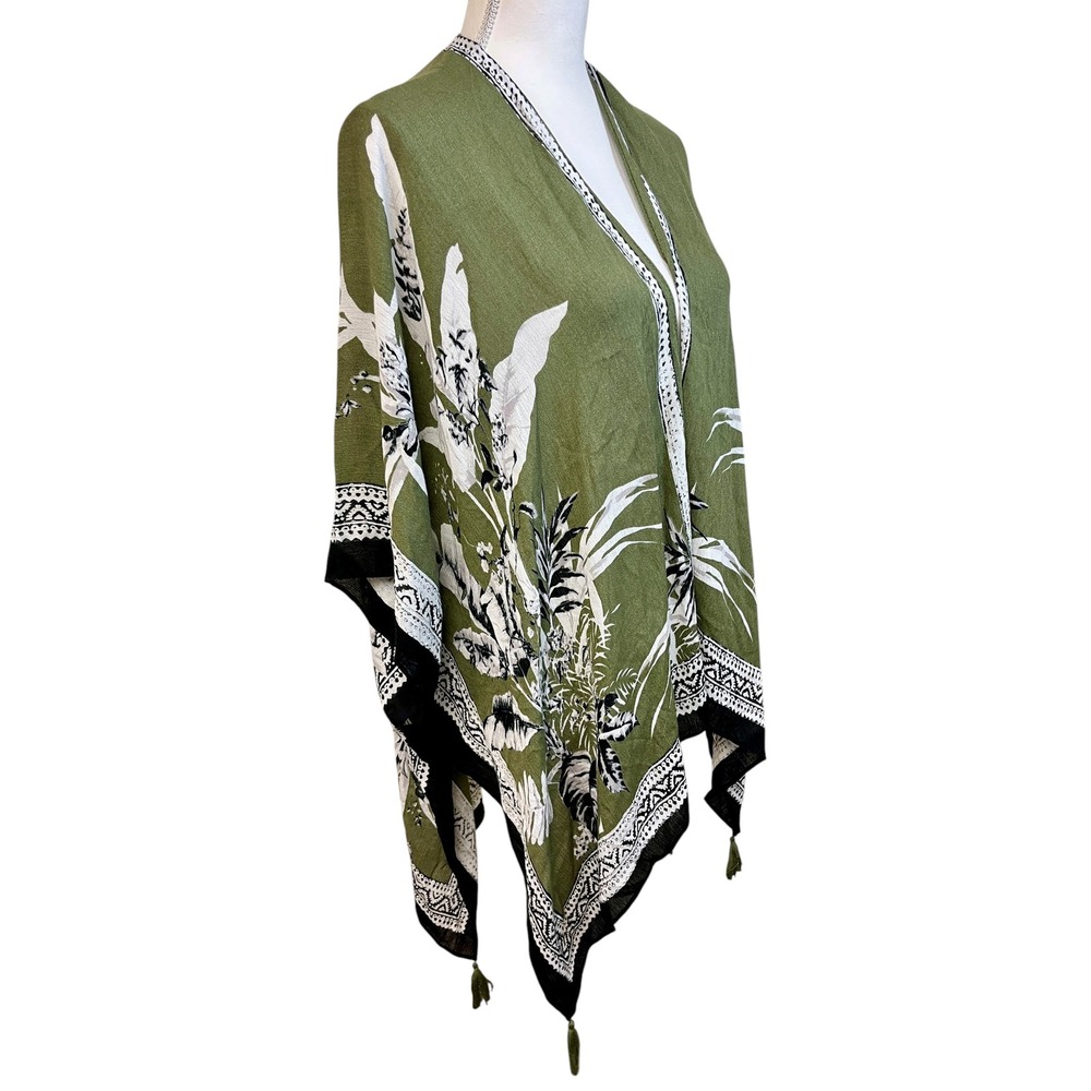 VINCE CAMUTO Green Floral Kimono Wrap O/S Tropical Tassel Boho Chic - Picture 7 of 11